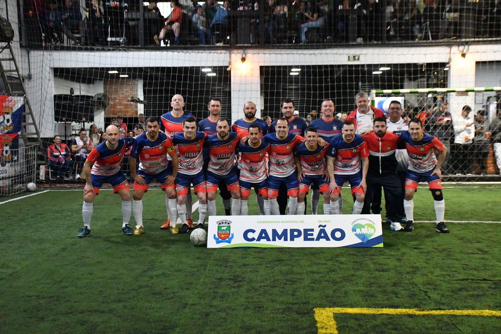 Fominhas e Baile de Munique são campeões